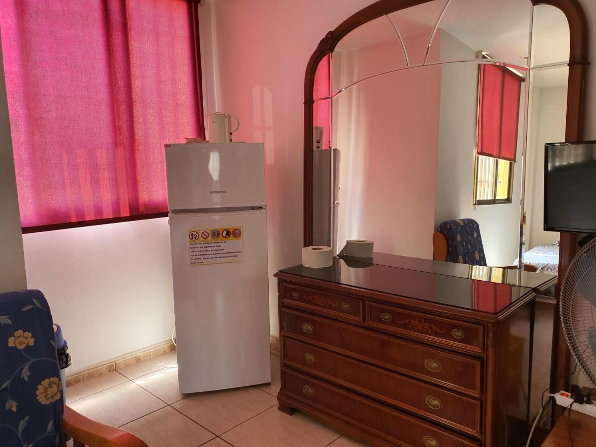 Doramas Private Rooms Shared Toilet Playa del Ingles  Exterior photo